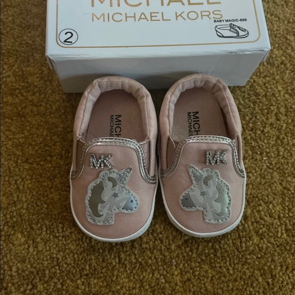 Michaels Kors baby shoes size 2 (3-6 months )